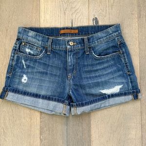 Joe’s Jeans distressed short size 27